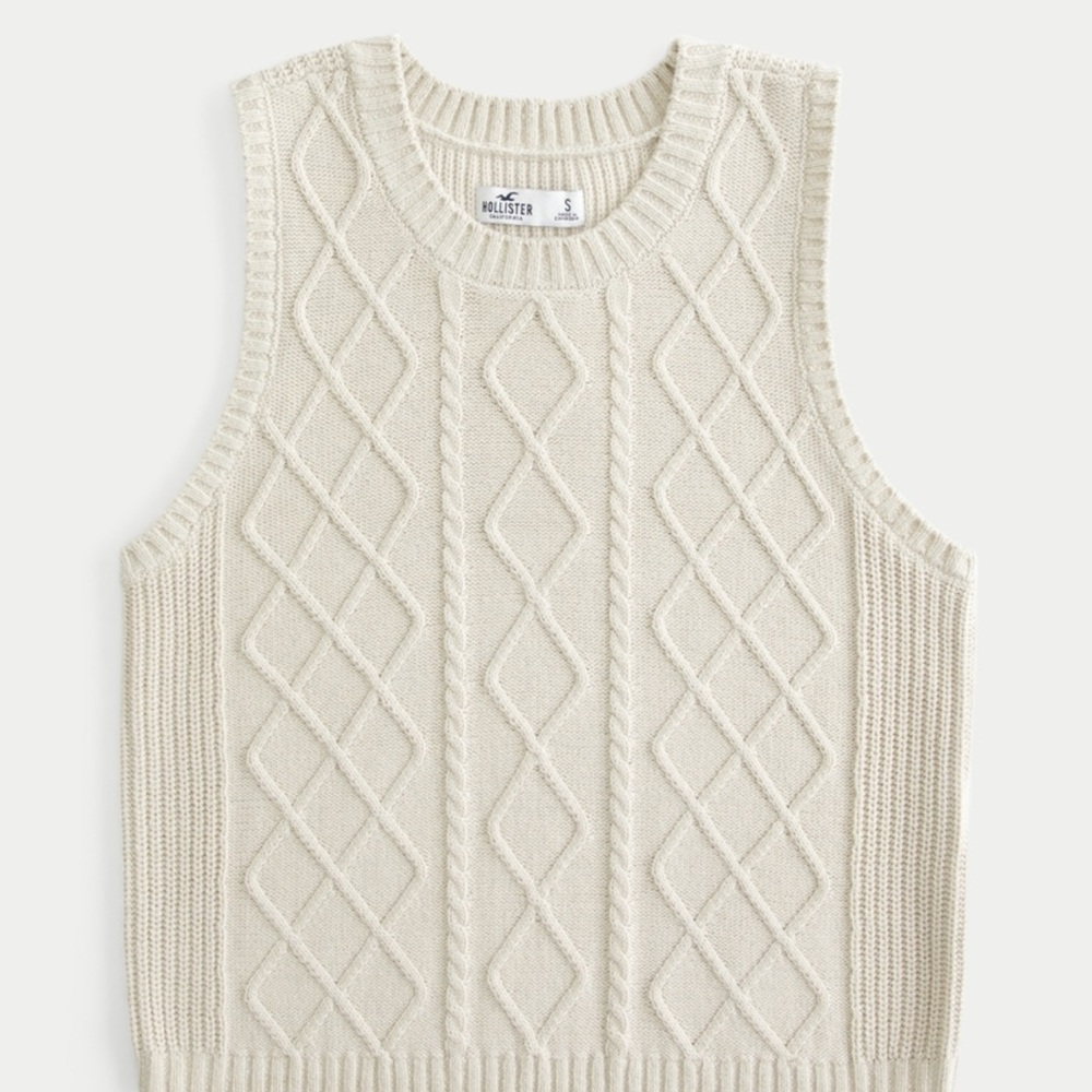 Hollister Cable Knit Crew Sweater Vest